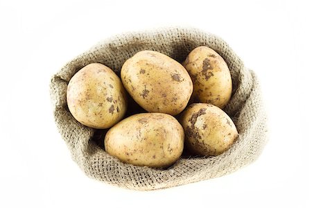 simsearch:400-09112314,k - potatoes in burlap sack isolated on white background . Fotografie stock - Microstock e Abbonamento, Codice: 400-07613608