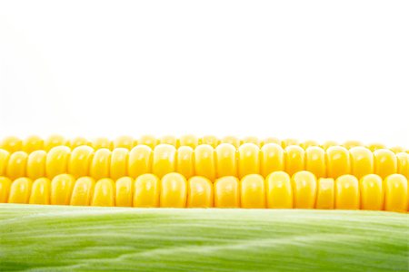 simsearch:846-03164472,k - corn cob between green leaves . Stock Photo - Budget Royalty-Free & Subscription, Code: 400-07613618