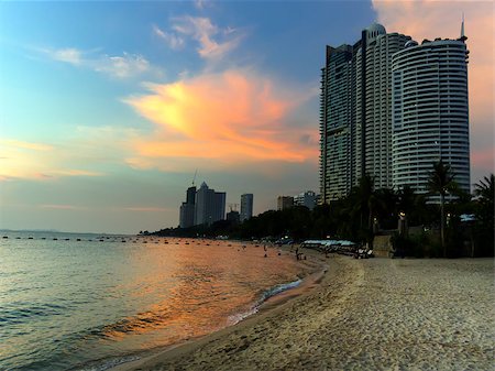 Wongamat Beach Sundown. North of Pattaya City, Thailand. Photographie de stock - Aubaine LD & Abonnement, Code: 400-07613810