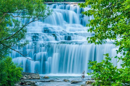 simsearch:400-07625545,k - Water Falls at Glen Park, Williamsville New York. Stock Photo - Budget Royalty-Free & Subscription, Code: 400-07625546