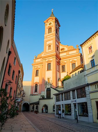 passau - Image of church St. Paul in Passau, Germany at sunset Fotografie stock - Microstock e Abbonamento, Codice: 400-07628310