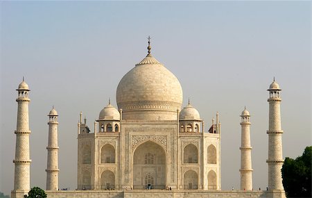 Overview of the Taj Mahal, Agra, India Foto de stock - Super Valor sin royalties y Suscripción, Código: 400-07628959