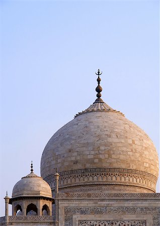 simsearch:400-05006924,k - Overview of the Taj Mahal, Agra, India Photographie de stock - Aubaine LD & Abonnement, Code: 400-07628951