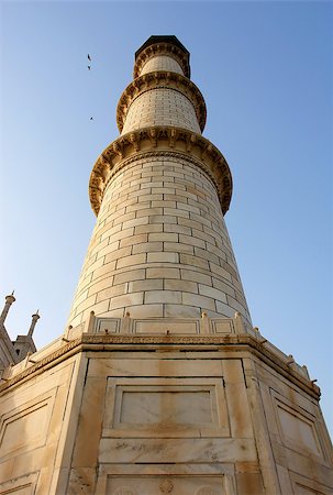 sun rise in agra - Perspective of one of four Taj Mahal minaret´s, Agra, India Stock Photo - Budget Royalty-Free & Subscription, Code: 400-07628953