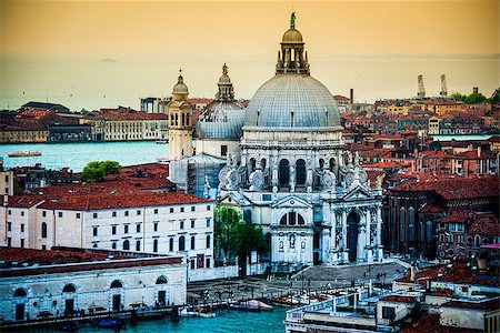 simsearch:400-07620294,k - Beautiful view on Grand canal and Basilica Santa Maria della Salute in sunset Stock Photo - Budget Royalty-Free & Subscription, Code: 400-07620296
