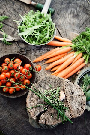 Fresh organic vegetables. Food background. Healthy food from garden Stock Photo - Budget Royalty-Free & Subscription, Code: 400-07620495