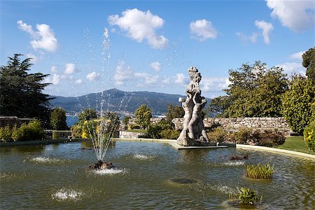 Little pool in Castro Mount park in Vigo, Pontevedra, Galicia, Spain. Fotografie stock - Microstock e Abbonamento, Codice: 400-07621261