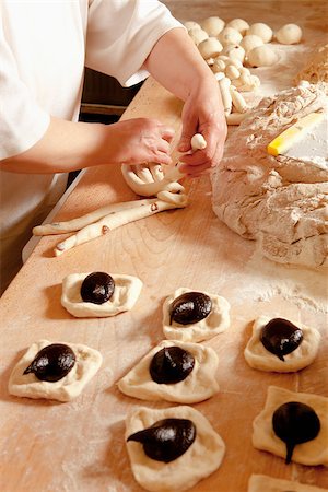 simsearch:400-07615342,k - Professional Bakery - Baker Making Sweet Pastry Stock Photo - Budget Royalty-Free & Subscription, Code: 400-07621291