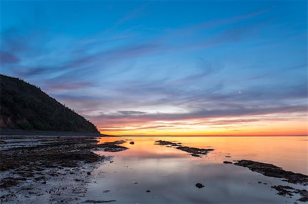 Ocean beach at sunrise (Blomidon Provincial Park, Nova Scotia, Canada) Photographie de stock - Aubaine LD & Abonnement, Code: 400-07621625