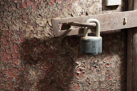 simsearch:400-07620929,k - Very old door with a latch and lock Stock Photo - Budget Royalty-Free & Subscription, Code: 400-07630622