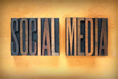 facebook - The words SOCIAL MEDIA written in vintage letterpress type Stock Photo - Budget Royalty-Free & Subscription, Code: 400-07633234