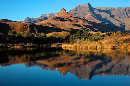 simsearch:400-04033153,k - Mountains with symmetrical reflection in water, Royal Natal National Park, South Africa Stock Photo - Budget Royalty-Free & Subscription, Code: 400-07657103