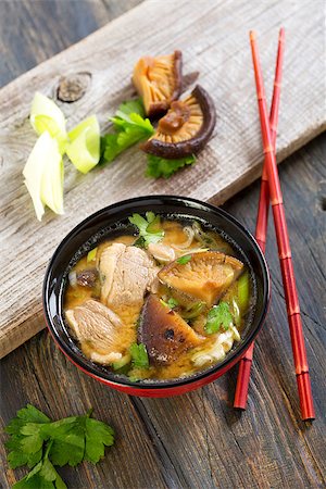 sliced mushroom - Soup with duck breast and leeks in a red cup. Stock Photo - Budget Royalty-Free & Subscription, Code: 400-07659033