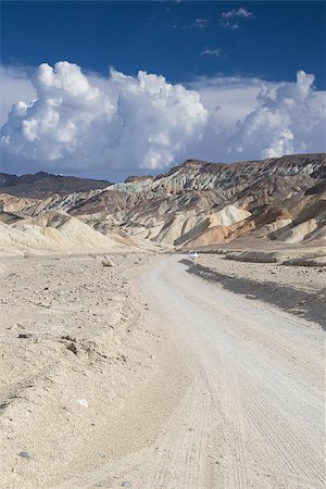 starmaro (artist) - nevada,USA-a car in the desert of death valley during a sunny day Stock Photo - Budget Royalty-Free & Subscription, Code: 400-07659052