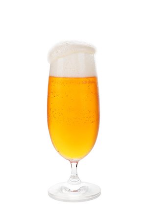 simsearch:400-07677141,k - Full beer glass with foam isolated on white background. Stockbilder - Microstock & Abonnement, Bildnummer: 400-07667137