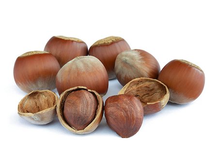 simsearch:400-06520688,k - Closeup image of Hazelnuts Isolated on the White Background Stock Photo - Budget Royalty-Free & Subscription, Code: 400-07667210