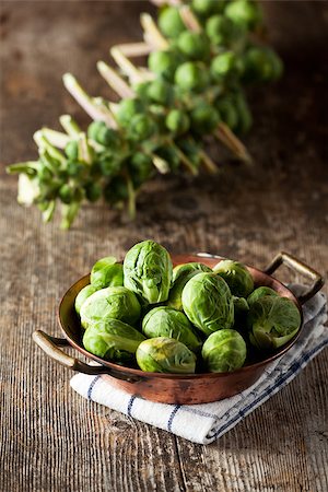 simsearch:400-06429494,k - brussels sprouts Stock Photo - Budget Royalty-Free & Subscription, Code: 400-07668052