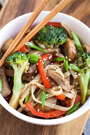 Udon noodles with meat, mushrooms and vegetables Stock Photo - Budget Royalty-Free & Subscription, Code: 400-07668184
