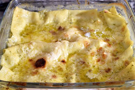 salmas (artist) - Italian recipes: Lasagna al pesto Stock Photo - Budget Royalty-Free & Subscription, Code: 400-07668897