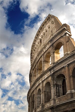 simsearch:400-05684630,k - View of the colosseo in Rome Foto de stock - Super Valor sin royalties y Suscripción, Código: 400-07661510