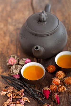 Chinese style herbal floral tea over wood table with raw ingredients Stock Photo - Budget Royalty-Free & Subscription, Code: 400-07661570