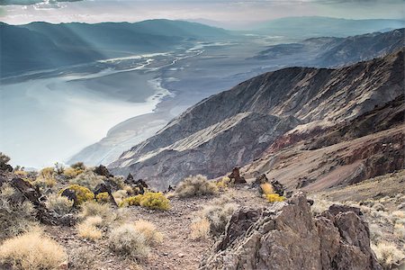 simsearch:400-05246491,k - landscape of death valley from a view point named "dante's view" Foto de stock - Royalty-Free Super Valor e Assinatura, Número: 400-07661719