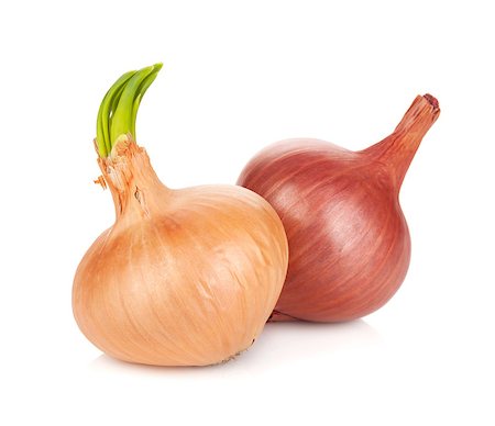 simsearch:400-04134733,k - Fresh ripe onion. Isolated on white background Foto de stock - Royalty-Free Super Valor e Assinatura, Número: 400-07662711