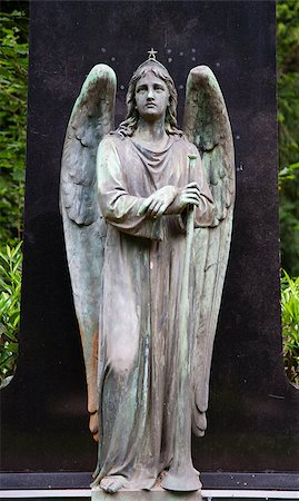 simsearch:400-04626291,k - Grave at Melaten Friedhof in Cologne, Germany Fotografie stock - Microstock e Abbonamento, Codice: 400-07662777