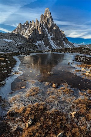 simsearch:400-08111064,k - Monte Paterno. Tre Cime di Lavaredo. Dolomite Alps, Italy Foto de stock - Super Valor sin royalties y Suscripción, Código: 400-07675622