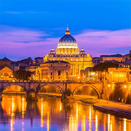 ponte sant' angelo - Night view of old roman Bridge of Hadrian and St. Peter's cathedral in Vatican City Rome Italy. Photographie de stock - Aubaine LD & Abonnement, Code: 400-07677232