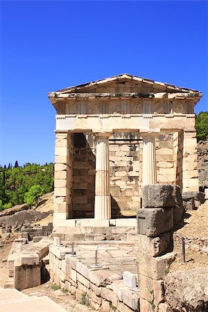 simsearch:400-05892147,k - Athenian treasury in Delphi, Greece Foto de stock - Super Valor sin royalties y Suscripción, Código: 400-07678508