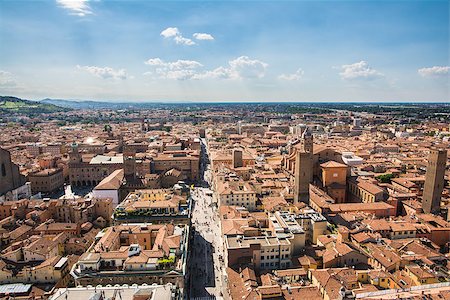 piazza maggiore - Bologna,Italy-May 17,2014:panorama of Bologna view from the famous "Asinelli" tower located in the centre of the city.You can see the dome of St. Petronio and the central main square. Photographie de stock - Aubaine LD & Abonnement, Code: 400-07678525