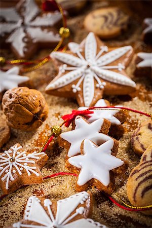 simsearch:400-04145237,k - Assortment of Christmas cookies and gingerbread Foto de stock - Royalty-Free Super Valor e Assinatura, Número: 400-07678568