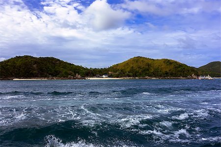 Koh Larn Island near Pattaya City, Thailand. Photographie de stock - Aubaine LD & Abonnement, Code: 400-07681567