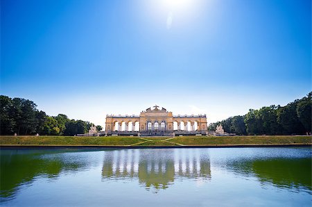 simsearch:400-06741067,k - AUSTRIA, VIENNA - AUGUST 4, 2013: The Gloriette in Schoenbrunn Palace Garden, Vienna, Austria Stock Photo - Budget Royalty-Free & Subscription, Code: 400-07681664