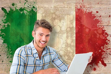 simsearch:400-07683875,k - Young student using laptop against italy flag in grunge effect Foto de stock - Super Valor sin royalties y Suscripción, Código: 400-07683890