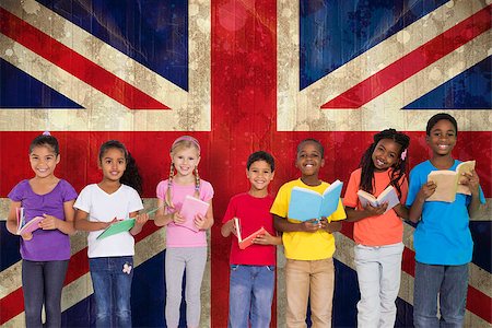 simsearch:400-07683875,k - Elementary pupils reading books against union jack flag in grunge effect Foto de stock - Super Valor sin royalties y Suscripción, Código: 400-07683986