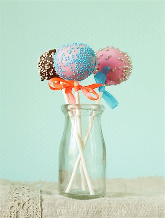 pink choc cake - Variety of colorful cake pops - chocolate, vanilla and caramel flavors Stock Photo - Budget Royalty-Free & Subscription, Code: 400-07714026