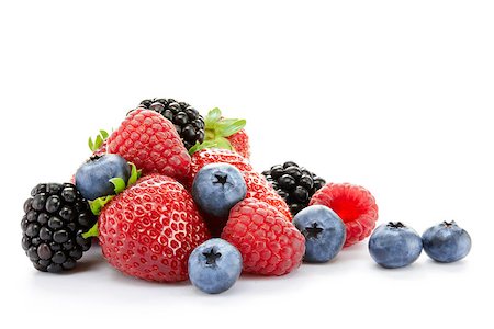Big Pile of Fresh Berries on the White Background Foto de stock - Royalty-Free Super Valor e Assinatura, Número: 400-07715448