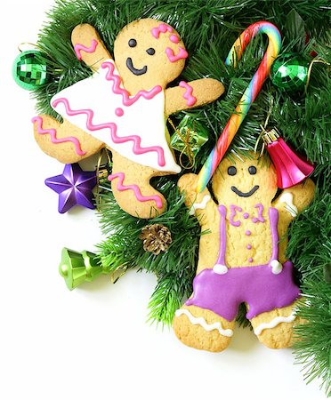 simsearch:400-07614271,k - traditional Christmas gingerbread man with festive decorations and Christmas tree Foto de stock - Super Valor sin royalties y Suscripción, Código: 400-07715865