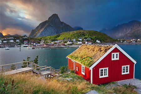 Image of fishing village Reine on Lofoten Islands in  Norway. Photographie de stock - Aubaine LD & Abonnement, Code: 400-07716795