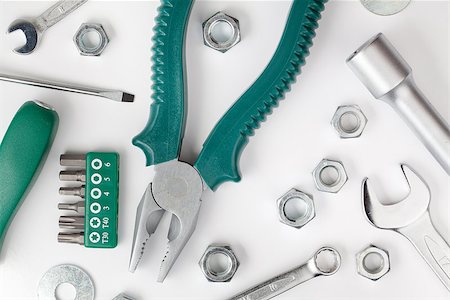 simsearch:700-01792289,k - Tools and nuts. Above view. Fotografie stock - Microstock e Abbonamento, Codice: 400-07719165