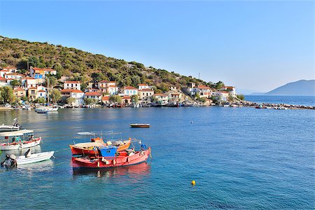 simsearch:400-03932548,k - View of the village of Agia Kyriaki at south Pelion, Greece, with the port and fishing boats Photographie de stock - Aubaine LD & Abonnement, Code: 400-07729042