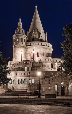 simsearch:400-08431000,k - Fisherman's Bastion at night. Budapest, Hungary Stock Photo - Budget Royalty-Free & Subscription, Code: 400-07747048