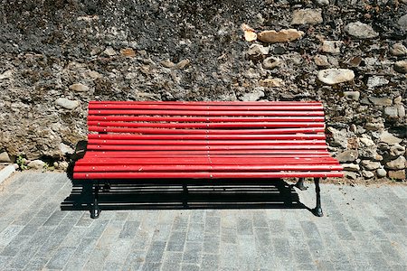 photojope (artist) - Front view of a red bench. Photographie de stock - Aubaine LD & Abonnement, Code: 400-07748025