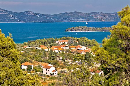 simsearch:400-07633210,k - Croatian islands Iz and Ugljan view, Dalmatia, reion of Adriatic sea Stock Photo - Budget Royalty-Free & Subscription, Code: 400-07748827