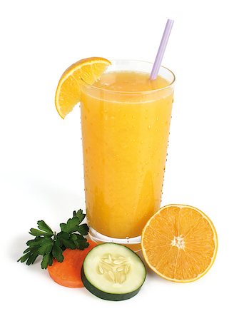simsearch:400-08343170,k - glass with orange juice on white background Foto de stock - Super Valor sin royalties y Suscripción, Código: 400-07748915