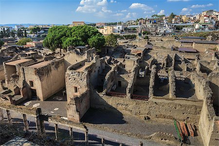 simsearch:400-07480606,k - General View of Excavations of Roman town buried by Versuvious in AD79. Herculaneum, Italy Photographie de stock - Aubaine LD & Abonnement, Code: 400-07749571