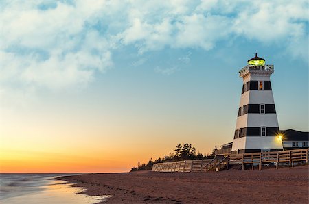 West Point Lighthouse at Sunset (Prince Edward Island, Canada) Stockbilder - Microstock & Abonnement, Bildnummer: 400-07757553