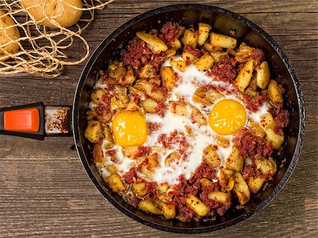 simsearch:400-08997155,k - close up of rustic minced corned beef  potato hash Stock Photo - Budget Royalty-Free & Subscription, Code: 400-07774516